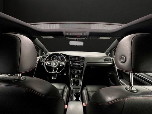 Used 2016 Volkswagen GTI SE w/ Lighting Package (SEL) FWD image 12