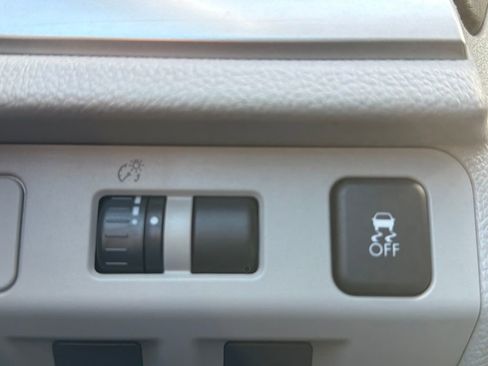 Used 2015 Subaru Forester 2.5i Premium w/ All-Weather Package image 48