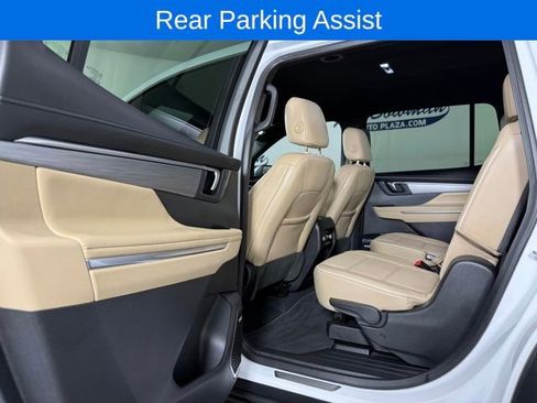 Used 2025 Buick Enclave Preferred image 11