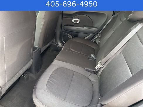 Used 2016 Kia Soul Base image 16