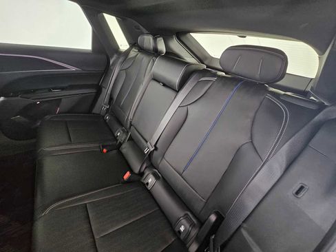 New 2026 Cadillac Lyriq Luxury image 18