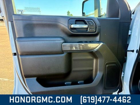 Used 2022 GMC Sierra 2500 AT4 image 16