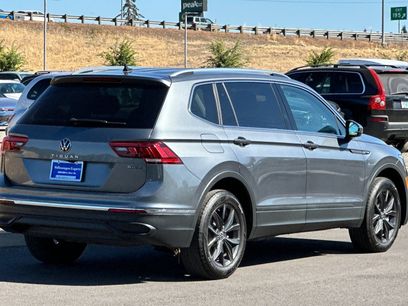 Used 2024 Volkswagen Tiguan SE