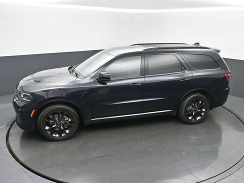 Used 2023 Dodge Durango R/T w/ Blacktop Package AWD/4WD image 39