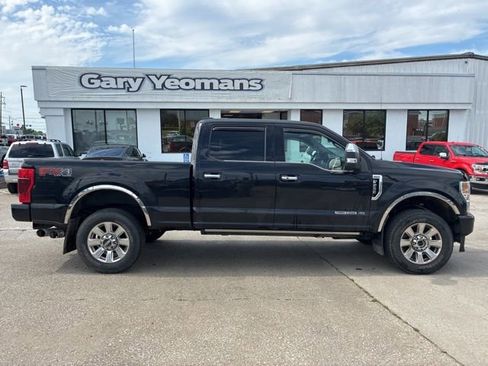 Used 2020 Ford F250 Platinum w/ FX4 Off-Road Package AWD/4WD image 7