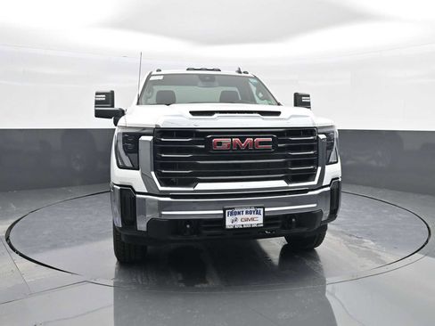New 2025 GMC Sierra 3500 Pro image 2