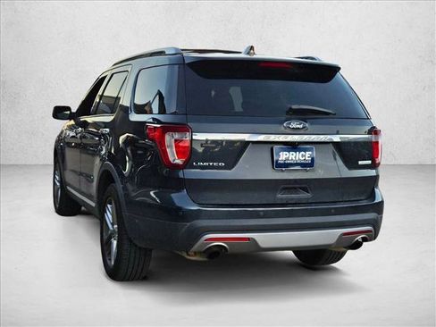 Used 2017 Ford Explorer Limited w/ Equipment Group 301A image 7