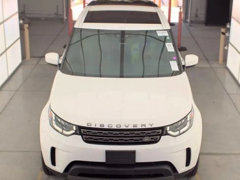 Used 2019 Land Rover Discovery SE AWD/4WD image 2