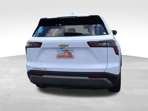 Used 2025 Chevrolet Equinox LT AWD/4WD image 17