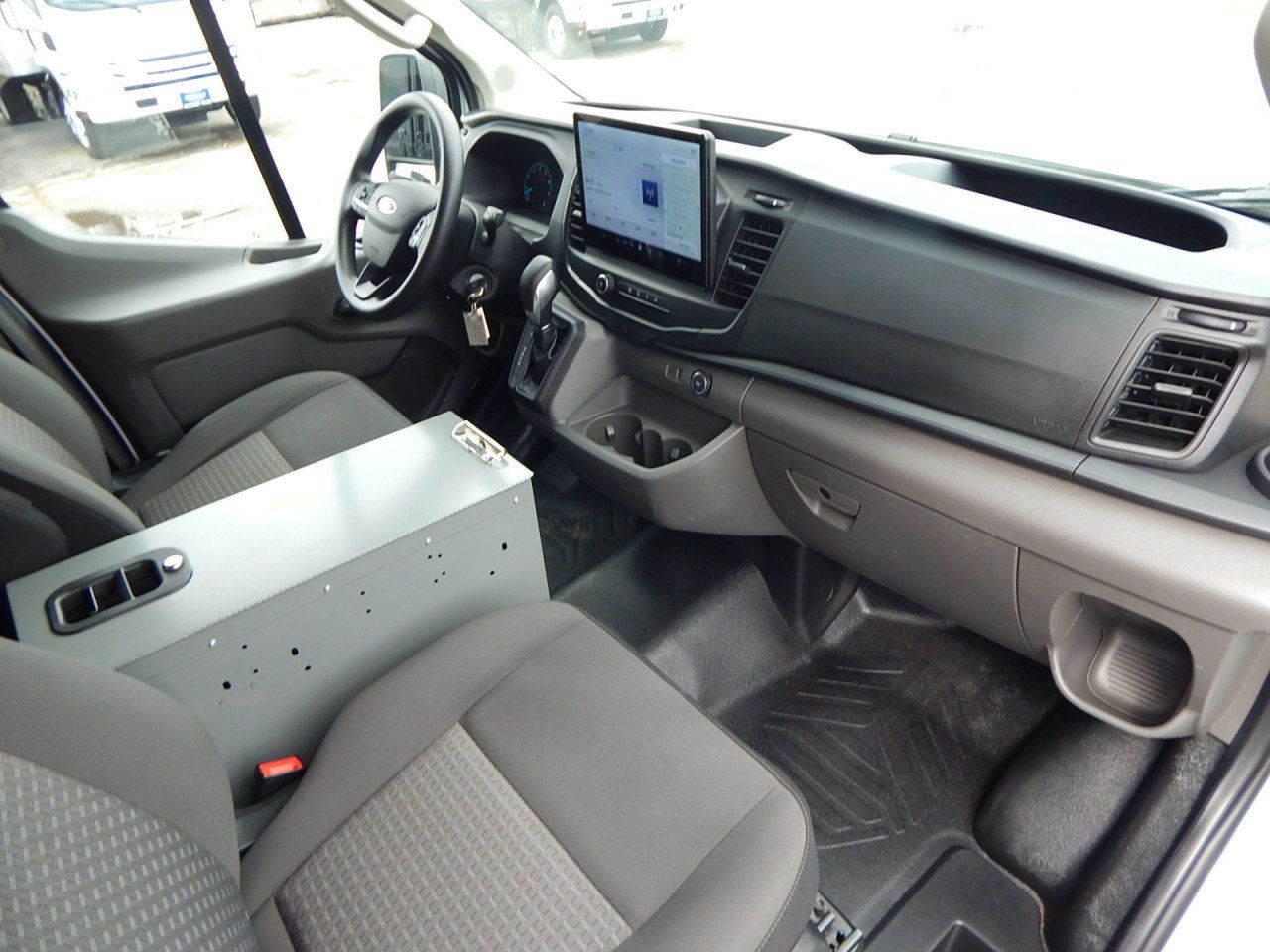 Used 2022 Ford Transit 250 Low Roof RWD image 2