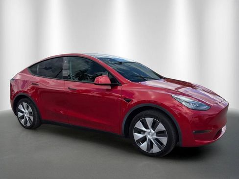 Used 2021 Tesla Model Y 2WD image 2