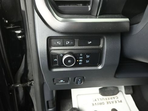 Used 2024 Ford F250 Lariat w/ Sport Appearance Package AWD/4WD image 19