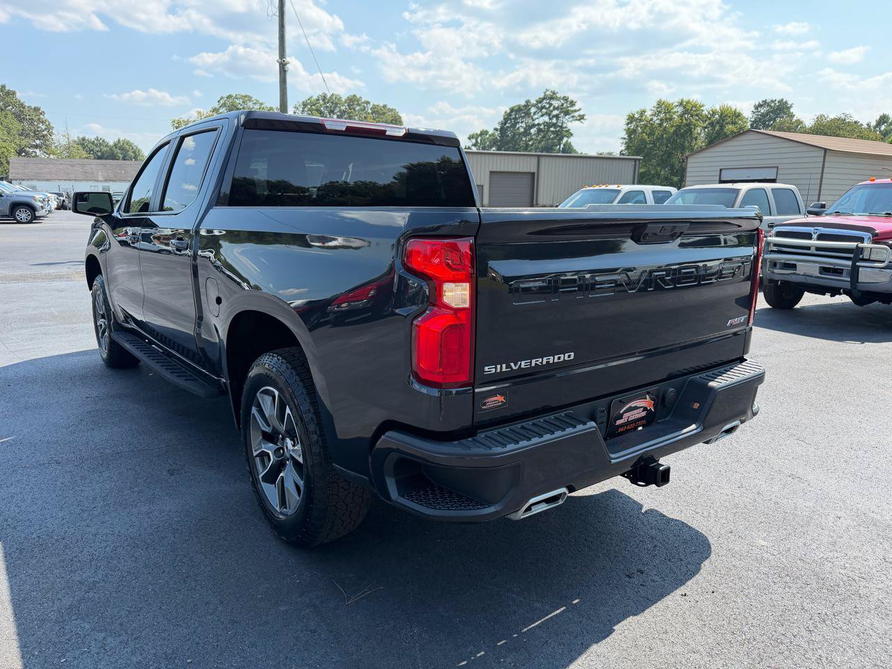 Used 2023 Chevrolet Silverado 1500 RST AWD/4WD image 2