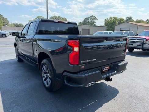 Used 2023 Chevrolet Silverado 1500 RST AWD/4WD image 2
