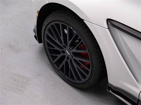 Used 2025 Aston Martin DBX 707 image 9