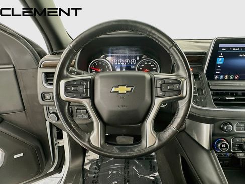 Used 2021 Chevrolet Suburban Premier w/ Premium Package AWD/4WD image 14