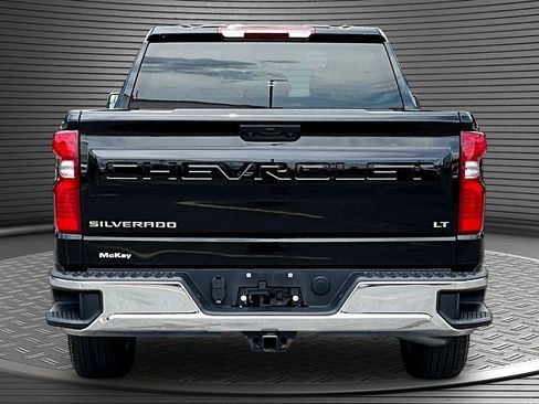 Used 2024 Chevrolet Silverado 1500 LT AWD/4WD image 5