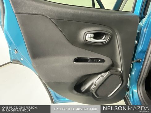 Used 2021 Jeep Renegade Sport w/ Sport Appearance Group image 22