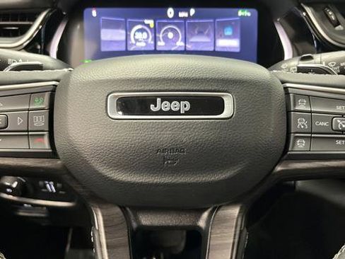 Used 2023 Jeep Grand Cherokee 4WD 4xe image 16