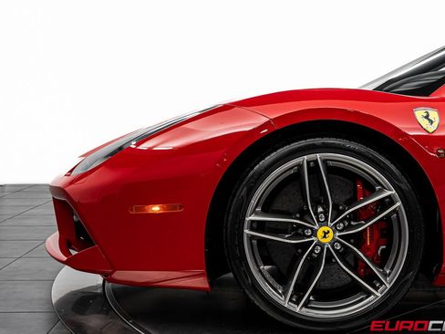 Used 2017 Ferrari 488 Spider *CARBON INTERIOR * IMMACULATE image 17