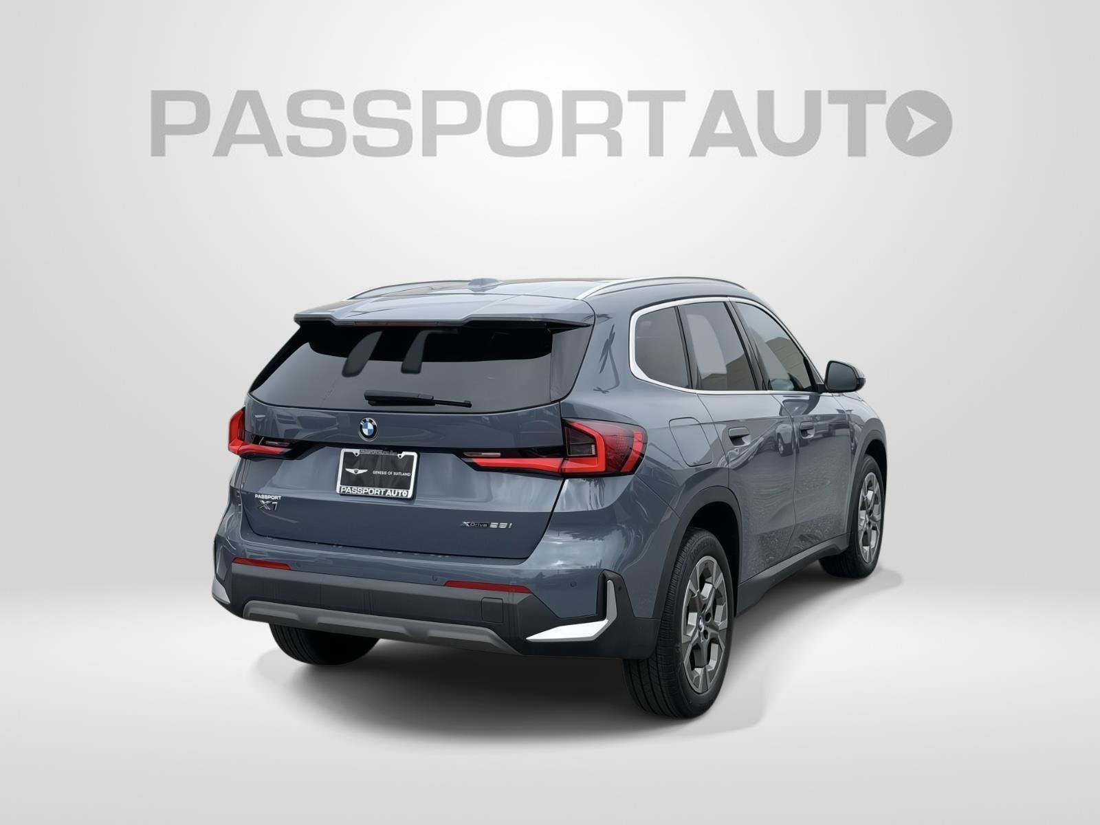 Used 2023 BMW X1 xDrive28i w/ Convenience Package AWD/4WD image 6