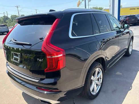 Used 2020 Volvo XC90 T6 Momentum AWD/4WD image 6