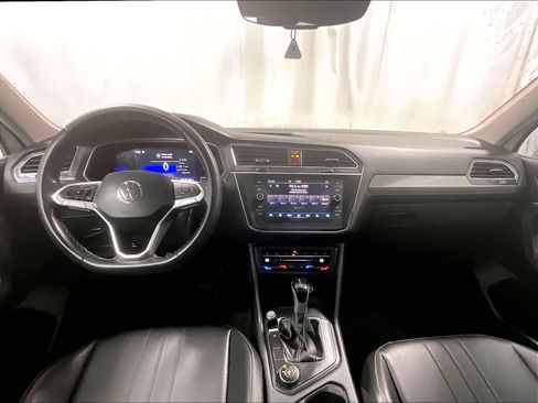 Used 2023 Volkswagen Tiguan SE image 21
