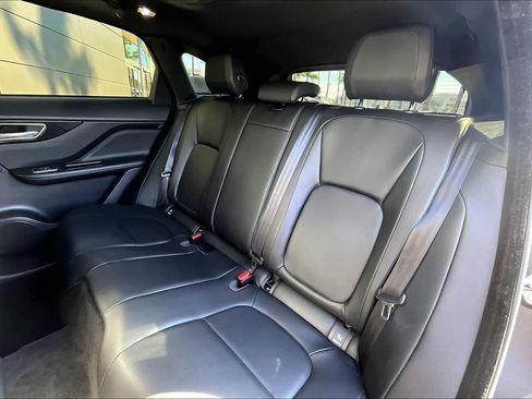 Used 2018 Jaguar F-PACE Premium image 26