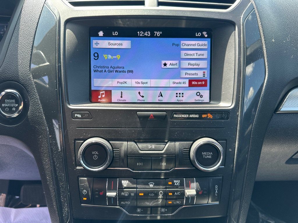 Used 2019 Ford Explorer XLT w/ Equipment Group 202A AWD/4WD image 15