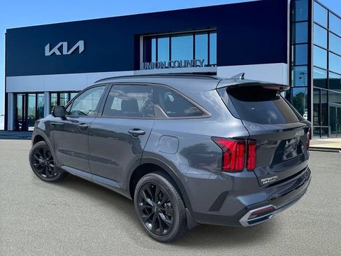 Certified 2023 Kia Sorento SX AWD/4WD image 9