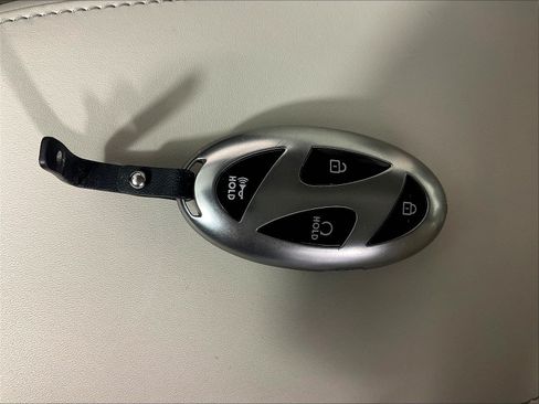 Certified 2025 Hyundai Sonata SE FWD image 32