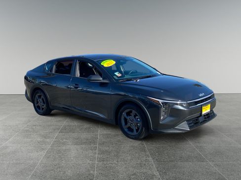 Used 2025 Kia K4 FWD image 7