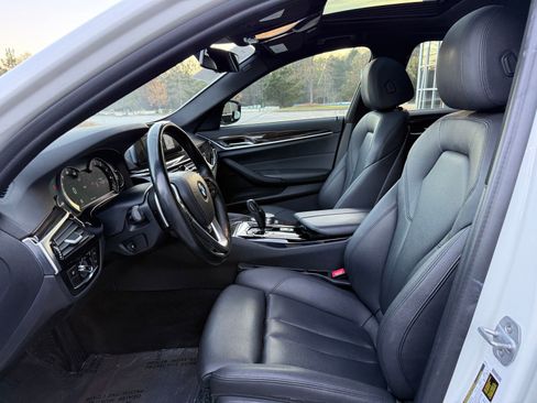 Used 2018 BMW 530i xDrive w/ Premium Package image 33