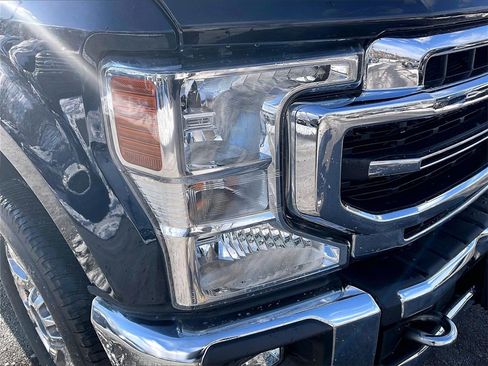 Used 2022 Ford F250 Lariat w/ Chrome Package image 30