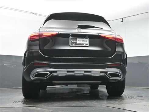 Used 2025 Mercedes-Benz GLC 300 image 38