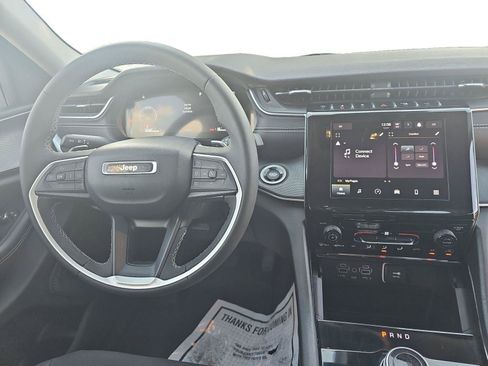 Used 2023 Jeep Grand Cherokee L Laredo AWD/4WD image 18