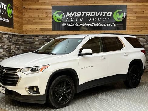 Used 2020 Chevrolet Traverse LT w/ Driver Confidence II Package AWD/4WD image 5