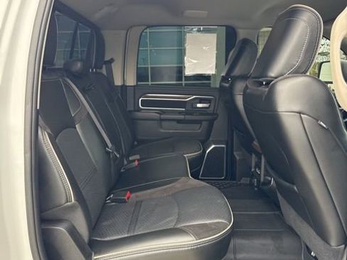 Used 2024 RAM 3500 Laramie image 15