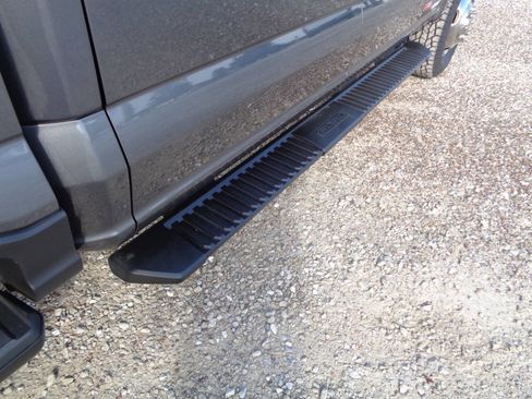 Used 2023 Ford F350 XLT image 55