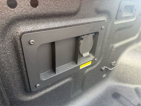 New 2025 Ford Ranger Raptor image 8