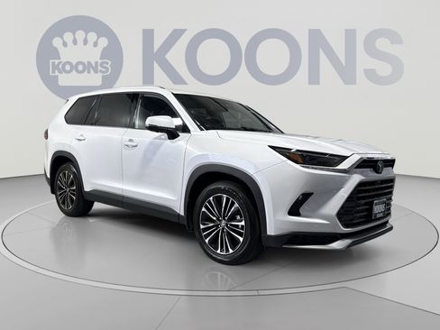 Used 2026 Toyota Grand Highlander AWD Hybrid image 2