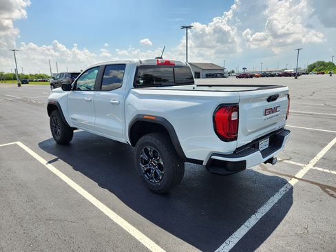 New 2025 GMC Canyon Elevation w/ Convenience Package image 3