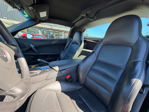 Used 2008 Chevrolet Corvette Coupe w/ Z51 Performance Package image 13