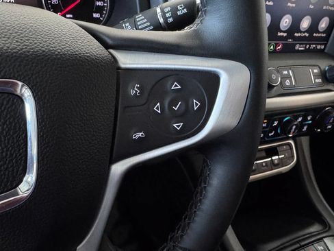 Certified 2023 GMC Acadia SLT w/ Elevation Edition AWD/4WD image 16