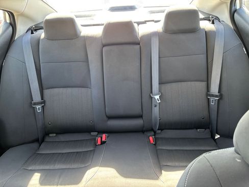 Used 2025 Nissan Altima 2.5 SV FWD image 37