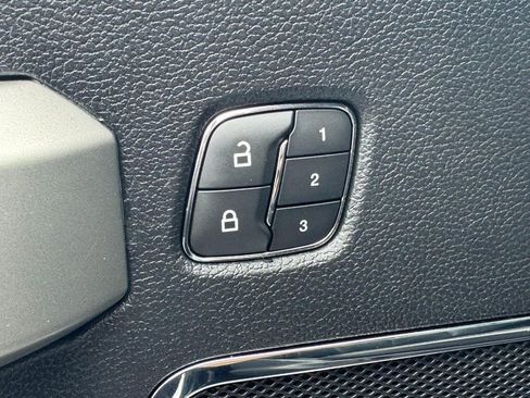 Used 2020 Ford F150 Lariat AWD/4WD image 21