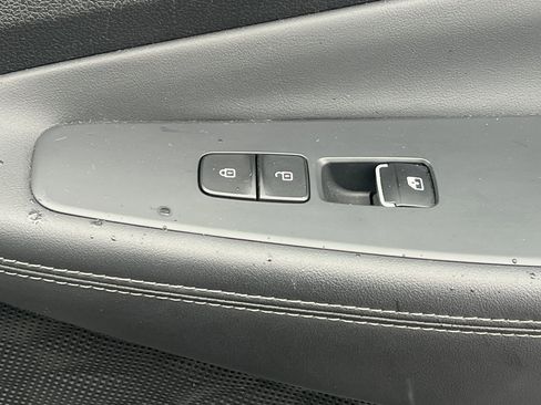 Used 2020 Hyundai Santa Fe Limited image 22