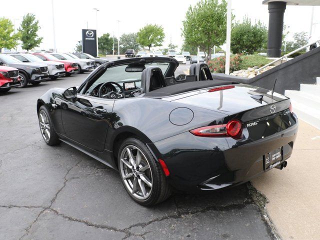 Certified 2023 MAZDA MX-5 Miata Grand Touring RWD image 3