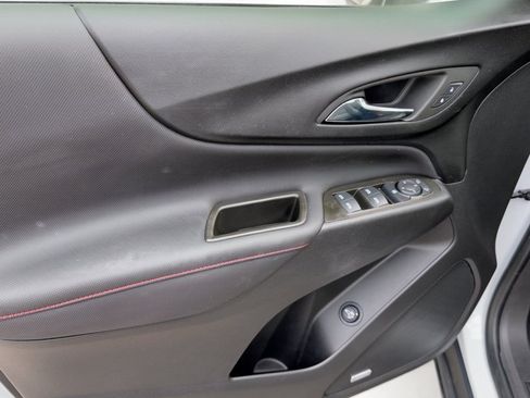 Used 2023 Chevrolet Equinox RS w/ RS Leather Package FWD image 14