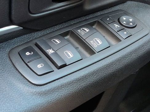 Used 2022 RAM 1500 Classic Warlock AWD/4WD image 31